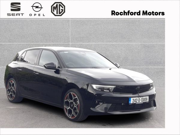 Opel Astra Hatchback, Petrol, 2024, Black