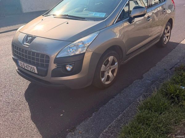 Peugeot 3008 Hatchback, Diesel, 2012, Grey
