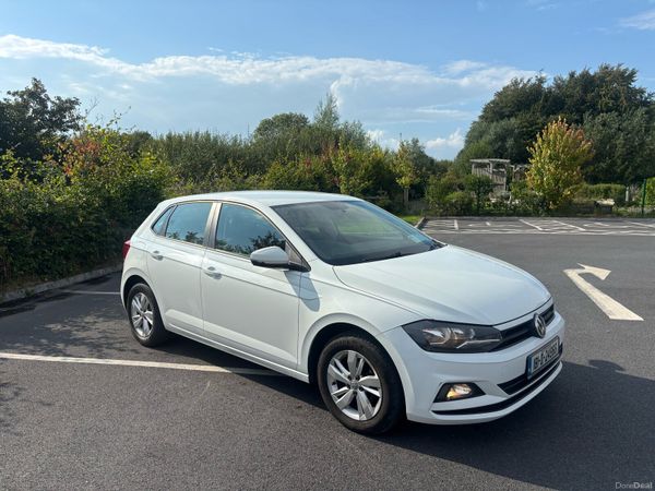 Volkswagen Polo Hatchback, Petrol, 2018, White