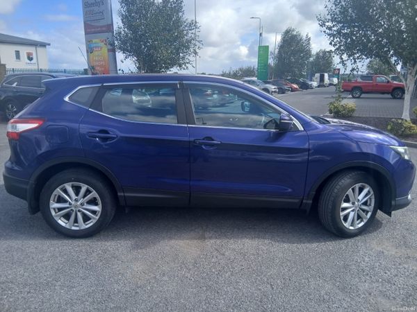 Nissan Qashqai Hatchback, Diesel, 2014, Blue