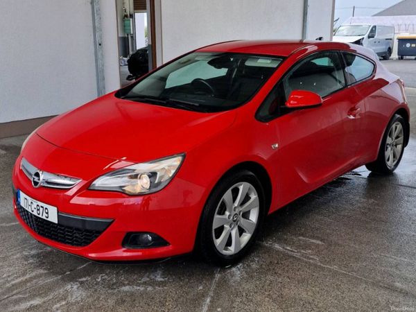 Opel Astra Hatchback, Diesel, 2017, Red
