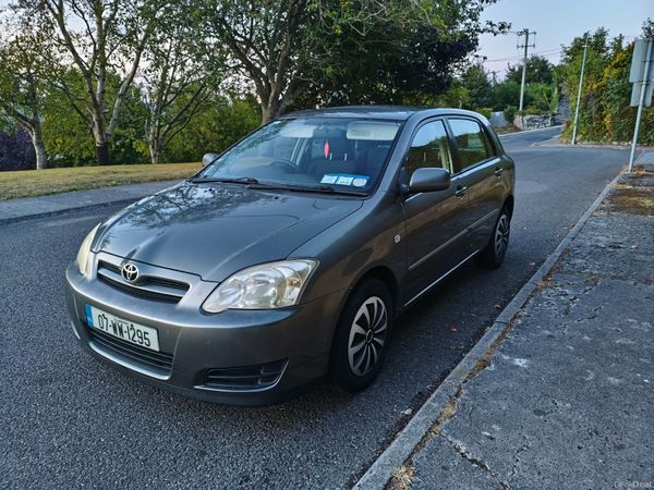 Toyota Corolla Hatchback, Petrol, 2007, Grey
