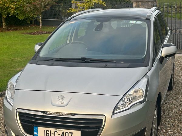 Peugeot 5008 MPV, Diesel, 2016, Grey