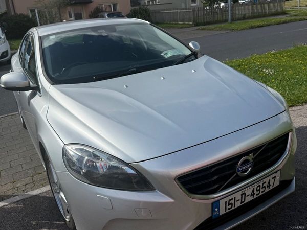 Volvo V40 Hatchback, Diesel, 2015, Silver