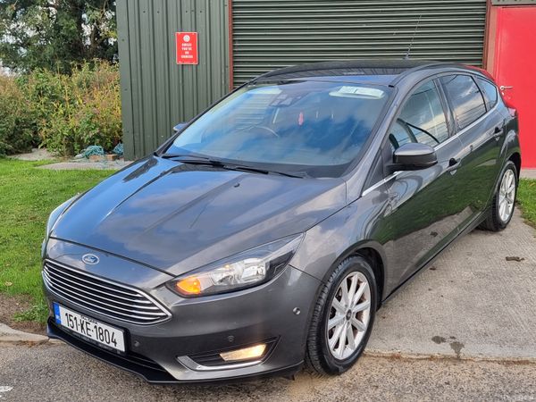 Ford Focus Hatchback, Petrol, 2015, Grey