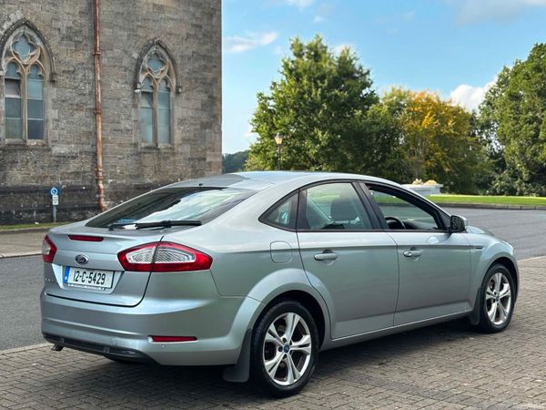 Ford Mondeo Hatchback, Diesel, 2012, Grey