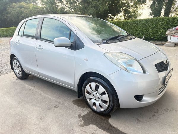 Toyota Yaris Hatchback, Petrol, 2008, Silver