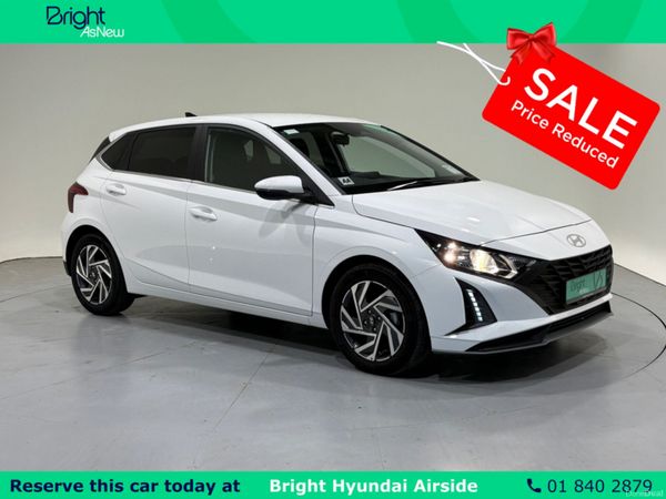 Hyundai i20 Hatchback, Petrol, 2025, White