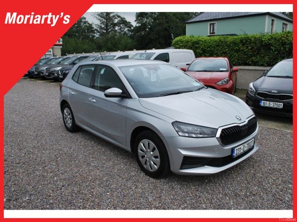 Skoda Fabia Hatchback, Petrol, 2023, Grey