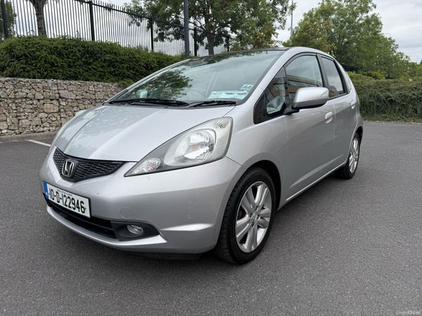 Honda Jazz Hatchback, Petrol, 2010, Silver