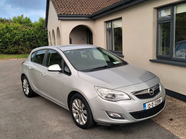Opel Astra MPV, Diesel, 2012, Silver