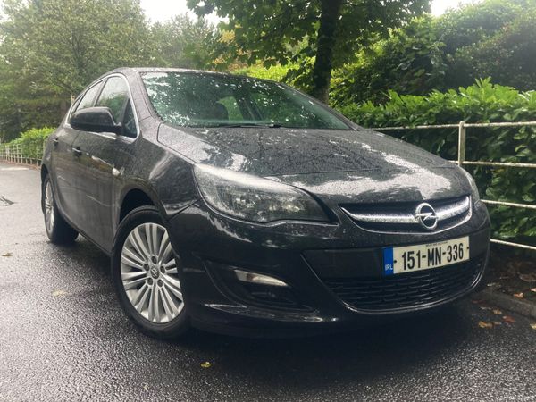 Opel Astra Hatchback, Diesel, 2015, Black