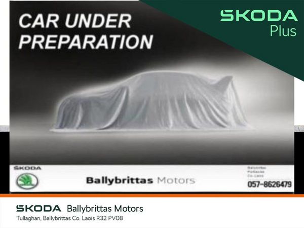 Skoda Octavia Saloon, Diesel, 2023, White