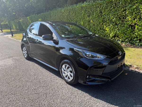 Toyota Yaris Hatchback, Petrol, 2021, Black