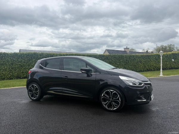 Renault Clio Hatchback, Petrol, 2019, Black