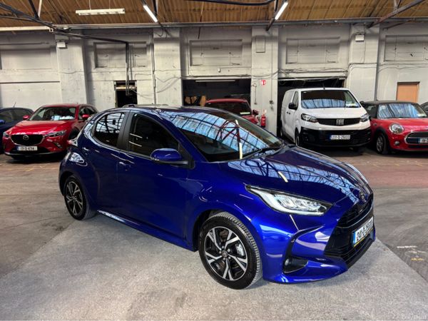 Toyota Yaris Hatchback, Petrol Hybrid, 2024, Blue