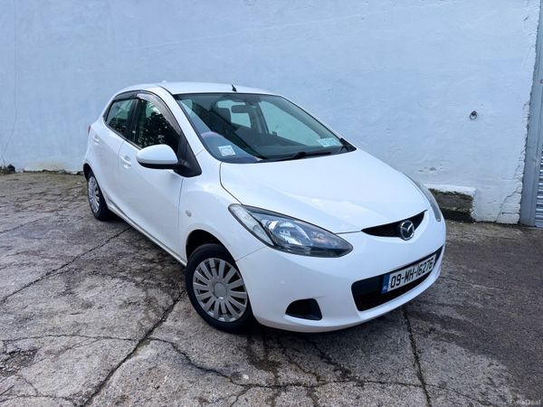 Mazda Demio MPV, Petrol, 2009, White