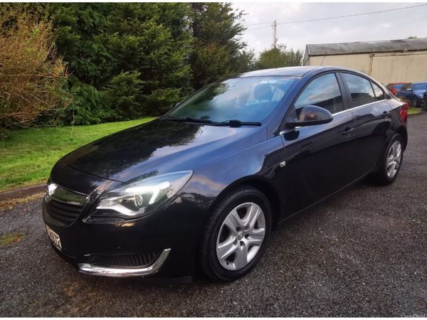 Vauxhall Insignia Hatchback, Diesel, 2016, Black