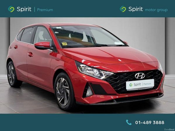 Hyundai i20 Hatchback, Petrol, 2023, Red