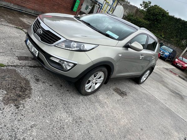 Kia Sportage SUV, Diesel, 2014, Silver