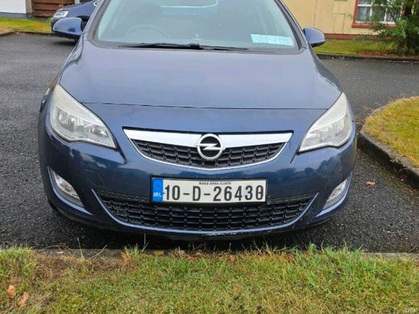 Opel Astra Hatchback, Diesel, 2010, Blue
