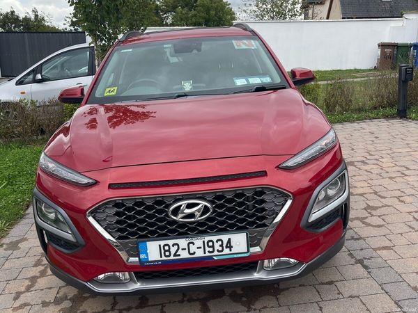 Hyundai KONA MPV, Petrol, 2018, Red