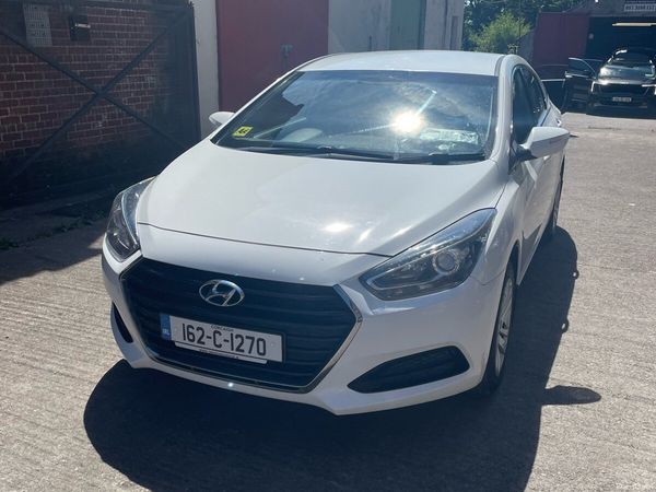 Hyundai i40 Saloon, Diesel, 2016, White
