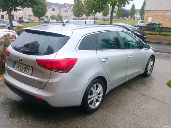Kia Ceed Estate/Jeep, Diesel, 2014, Silver