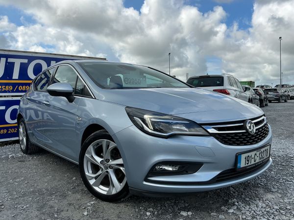 Vauxhall Astra Hatchback, Petrol, 2019, Silver