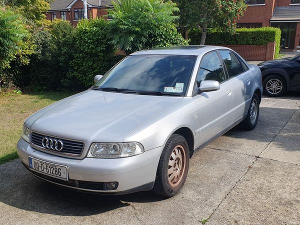 Audi A4 Saloon, Petrol, 2000, Silver