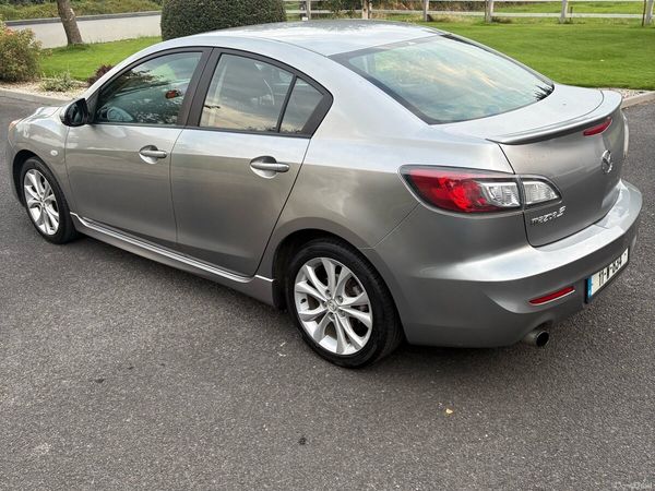 Mazda Mazda3 Saloon, Diesel, 2011, Grey