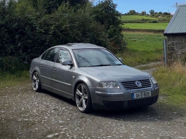 Volkswagen Passat Saloon, Diesel, 2004, Grey