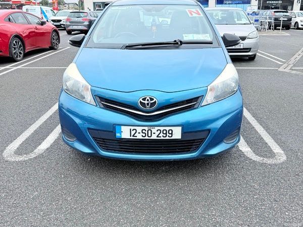 Toyota Yaris Hatchback, Petrol, 2012, Green