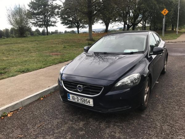 Volvo V40 Hatchback, Diesel, 2016, Blue