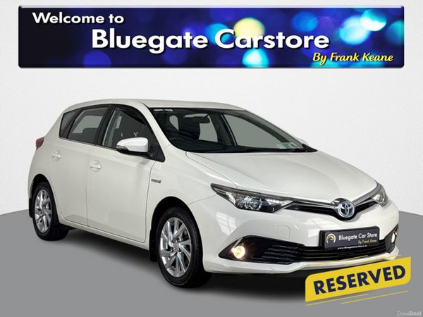 Toyota Auris Estate, Petrol Hybrid, 2017, White