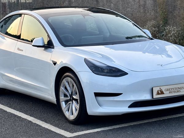 Tesla Model 3 Saloon, Electric, 2021, White