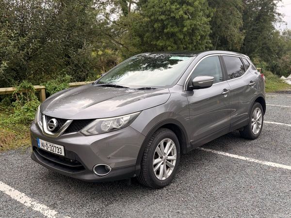 Nissan Qashqai Hatchback, Diesel, 2014, Grey