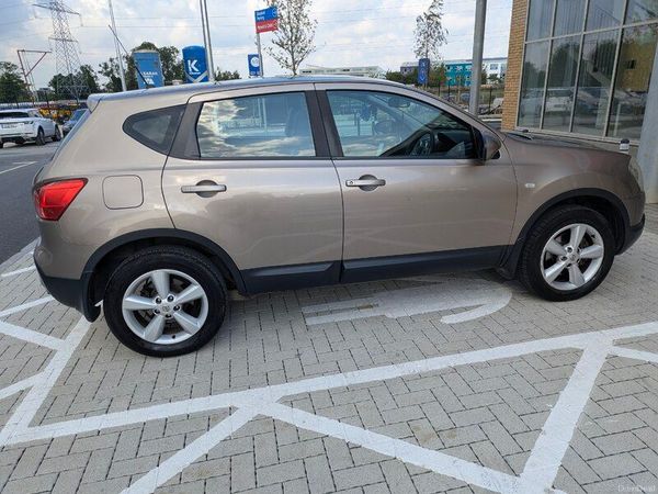 Nissan Qashqai Hatchback, Petrol, 2008, Brown