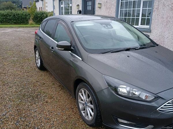 Ford Focus Hatchback, Diesel, 2015, Grey