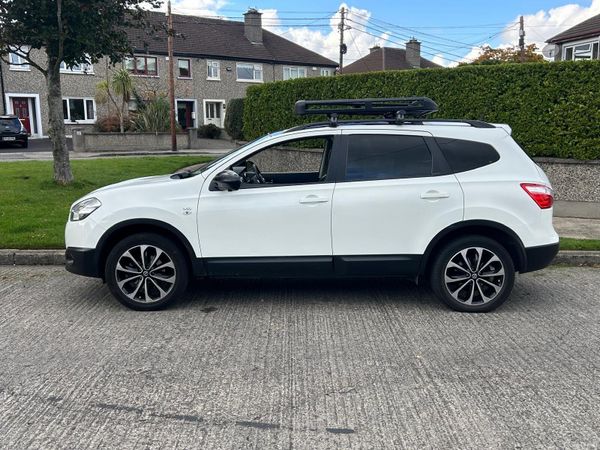Nissan Qashqai+2 Hatchback, Petrol, 2013, White