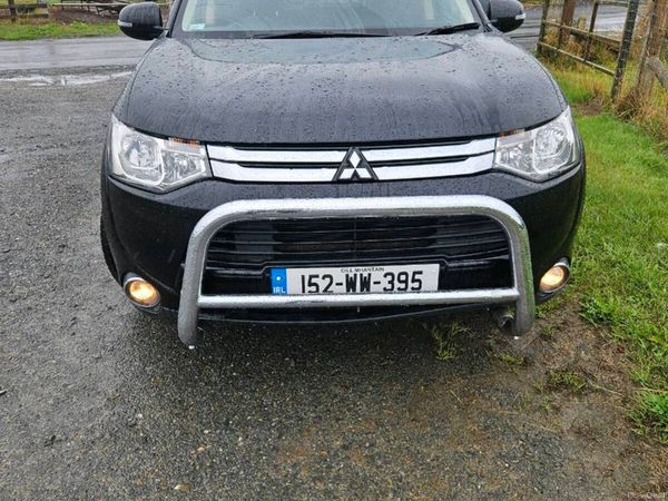 Mitsubishi Outlander SUV, Diesel, 2015, Black