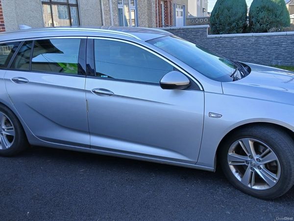 Opel Insignia Estate, Diesel, 2018, Grey