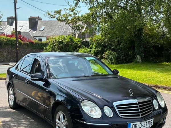 Mercedes-Benz E-Class Saloon, Diesel, 2008, Blue