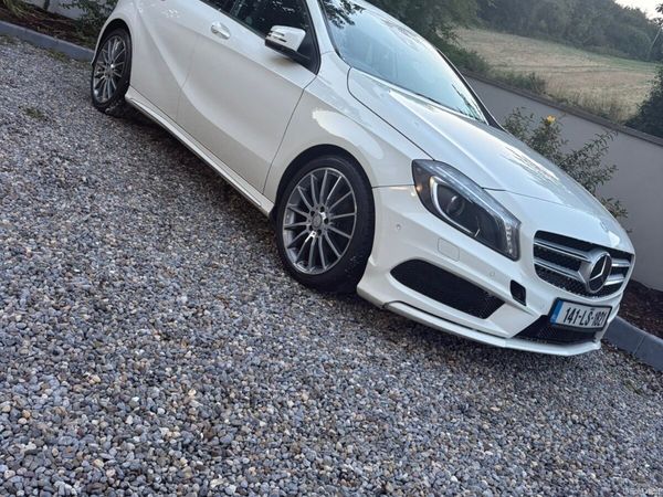 Mercedes-Benz A-Class Hatchback, Petrol, 2014, White