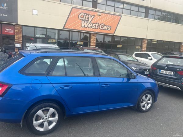 Skoda Fabia Estate, Petrol, 2015, Blue