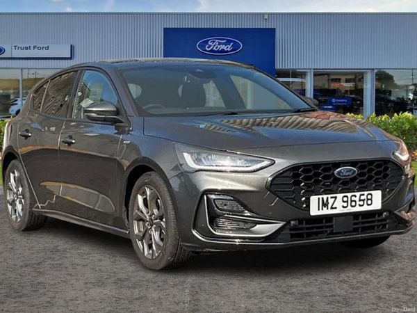 Ford Focus Hatchback, Petrol Hybrid, 2025, Grey