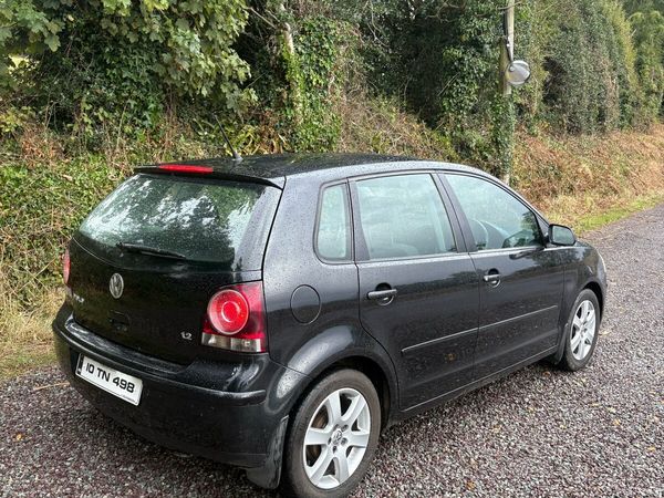 Volkswagen Polo Hatchback, Petrol, 2010, Black