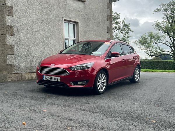 Ford Focus Hatchback, Diesel, 2017, Red