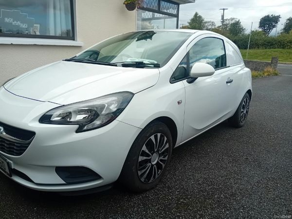 Opel Corsa Hatchback, Diesel, 2018, White