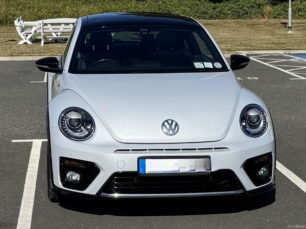 Volkswagen Beetle Hatchback, Petrol, 2017, White
